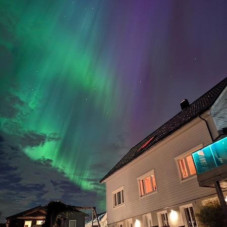 Apartment Ulsteinvik Exteriör bild