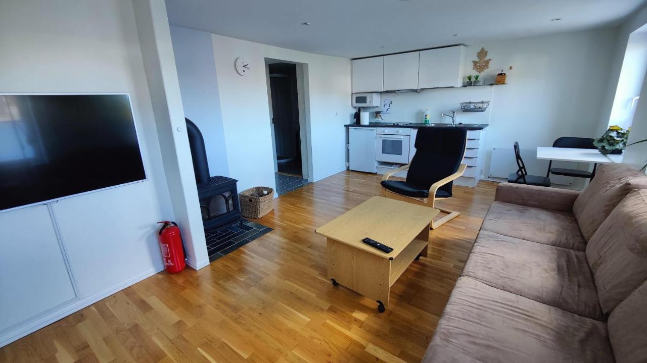 Apartment Ulsteinvik Exteriör bild